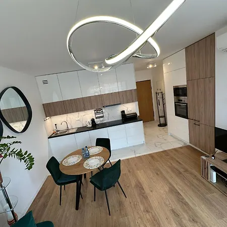 Topiel 18 Executive Apartment