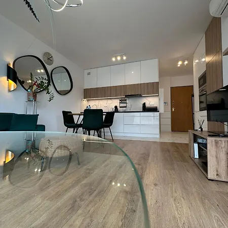 Apartment Topiel 18 Executive Warsaw