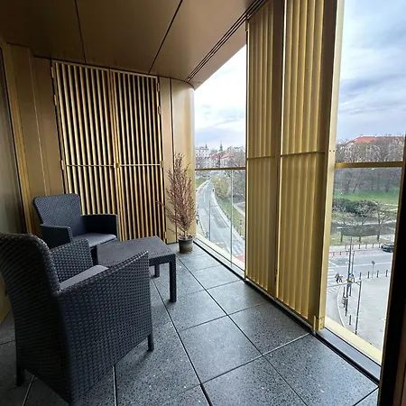 Topiel 18 Executive