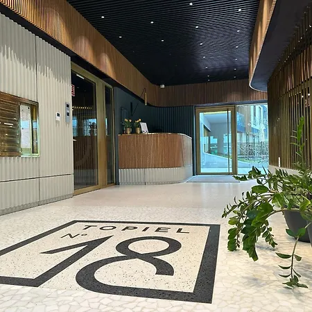 Topiel 18 Executive